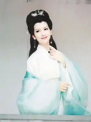 白娘子有望贺蛇年