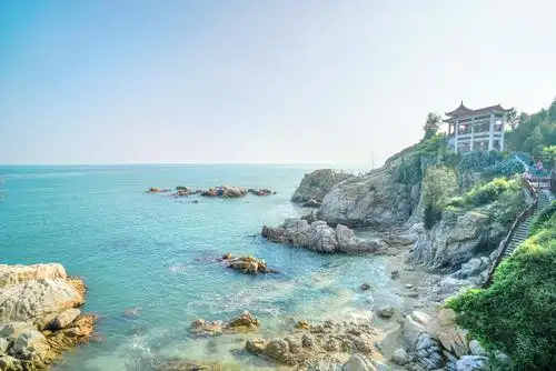 东山风动石景区