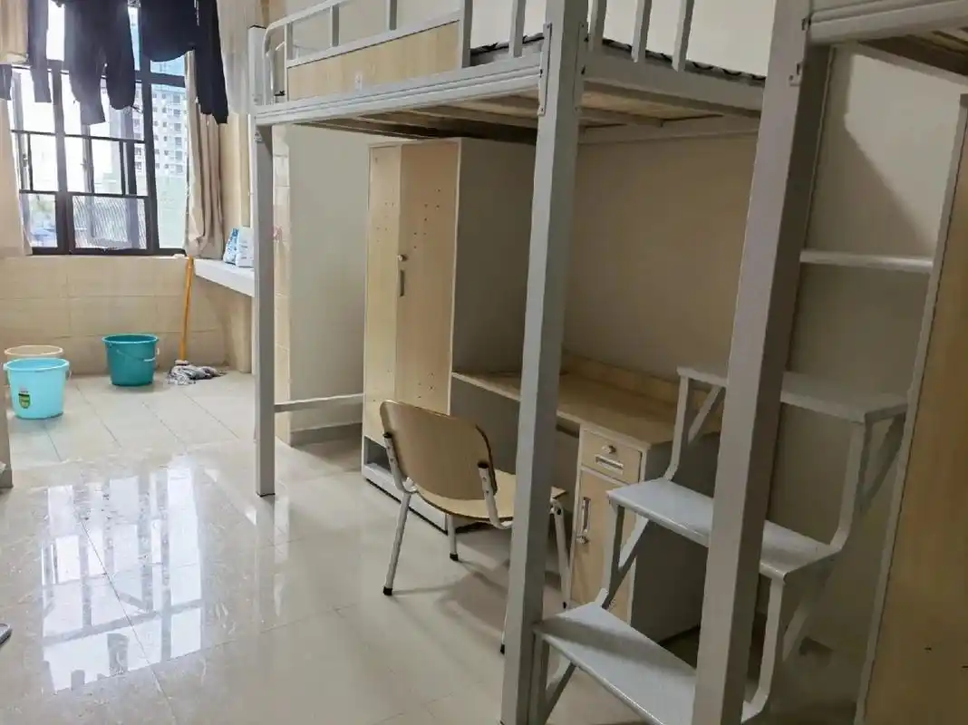 泰州蓝思-普工: 泰州蓝思-普工,男女不限,18-45周岁,18-23周岁只查