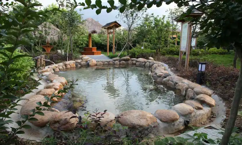 锦州特种兵真人cs拓展中心基地二锦州部队废弃营房和大朝阳温泉度假区