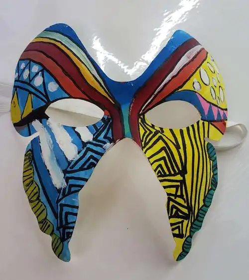 暑假创意美术第十画《创意面具》