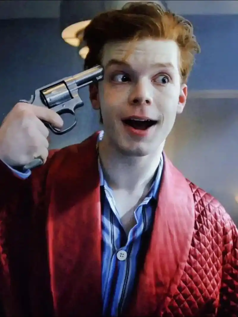 疯狂又迷人的反派#哥谭小丑 #头像 #什么角色让你记住了一整 - 抖音