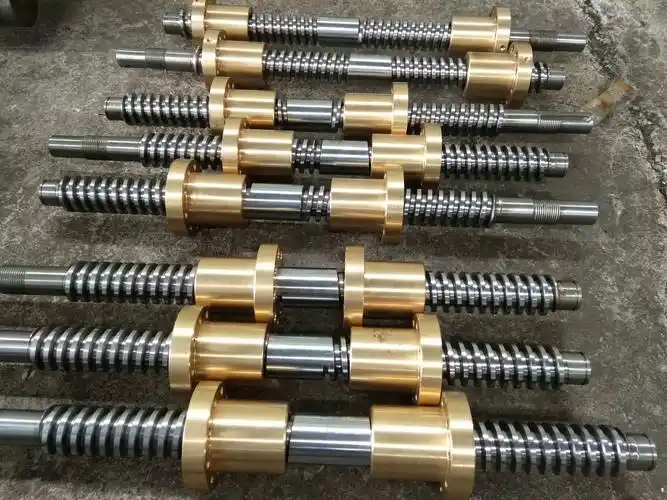 滚珠丝杠与梯形丝杠有什么差别