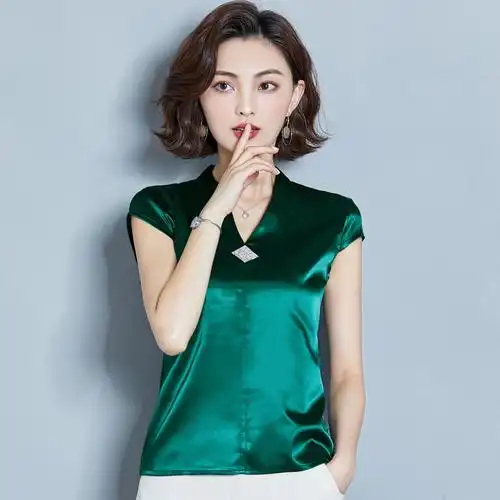 夏装新款大码真丝上衣短袖女缎面v领宽松t恤打底衫显瘦桑蚕丝小衫