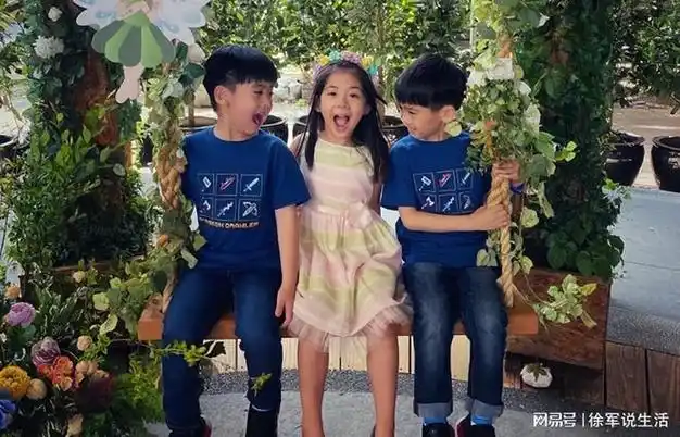 林志颖双胞胎儿子近照曝光一胖一瘦基因完美复刻林志颖