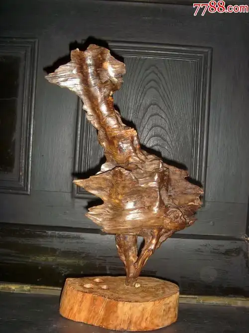 琥珀木金鸡报喜-木雕摆件-7788木艺