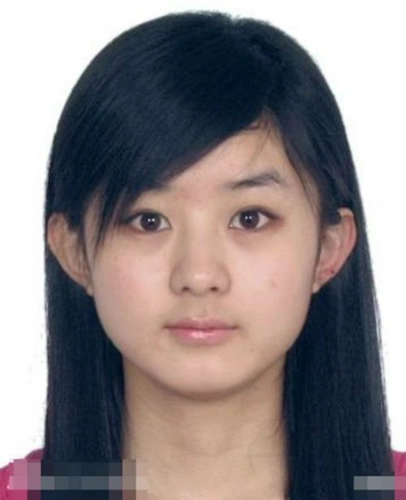 赵丽颖卸妆后素颜照?哪有