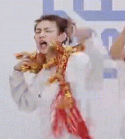 小鬼王琳凯 gif动图