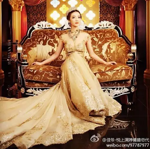 资讯 > 正文  彩虹团队的创始人韩佳颐,成功把彩虹打造成第一微商团队