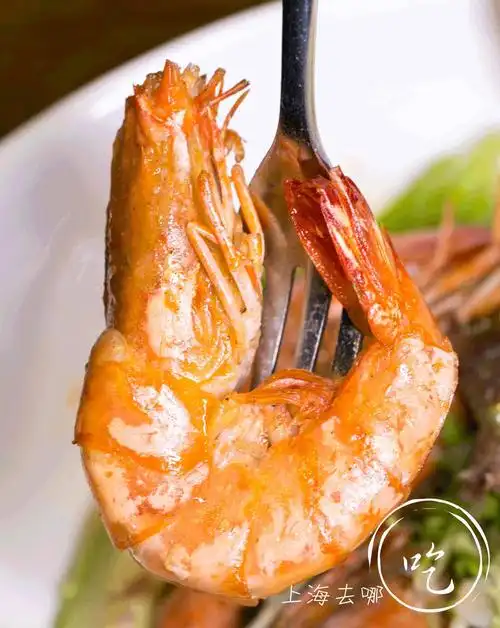 说女司机可怕的你站出来!这家外滩高级餐厅,带上女司机打6折!