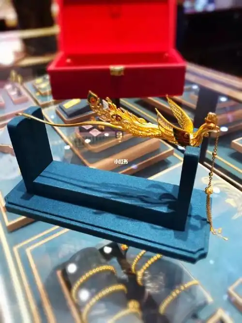 礼,情定终身,从此三千情丝为你挽99#凤钗  #黄金凤钗  #老凤祥珠宝