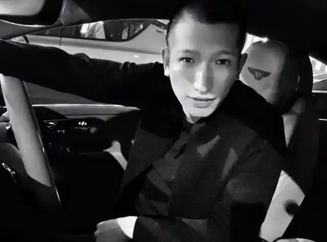 石家庄磊哥4v20原视频石家庄磊哥裕华高速路口事件