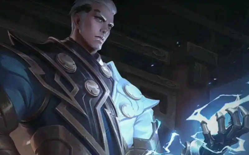 司空震这个皮肤跟没有似的,感觉好亏.