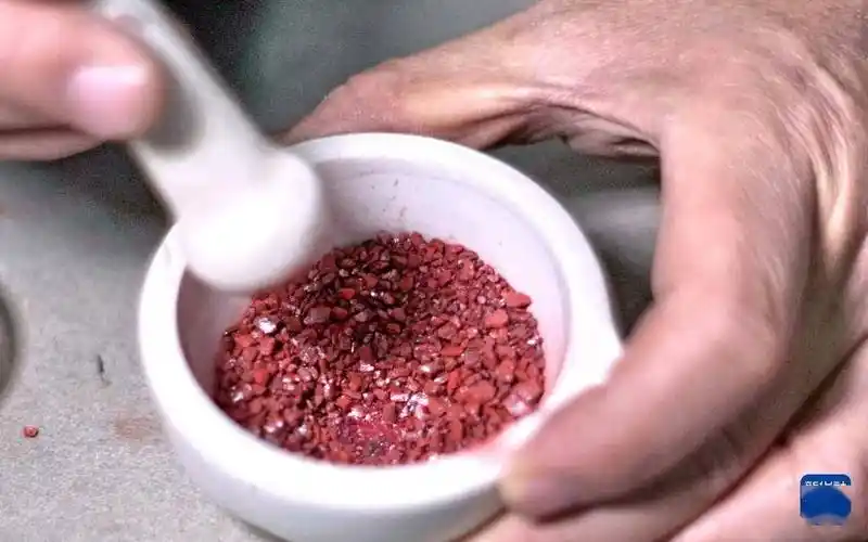 用传统色彩留住城市记忆_绘画_颜料_北京