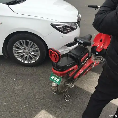 撞电动车上了请问需要花多少钱维修