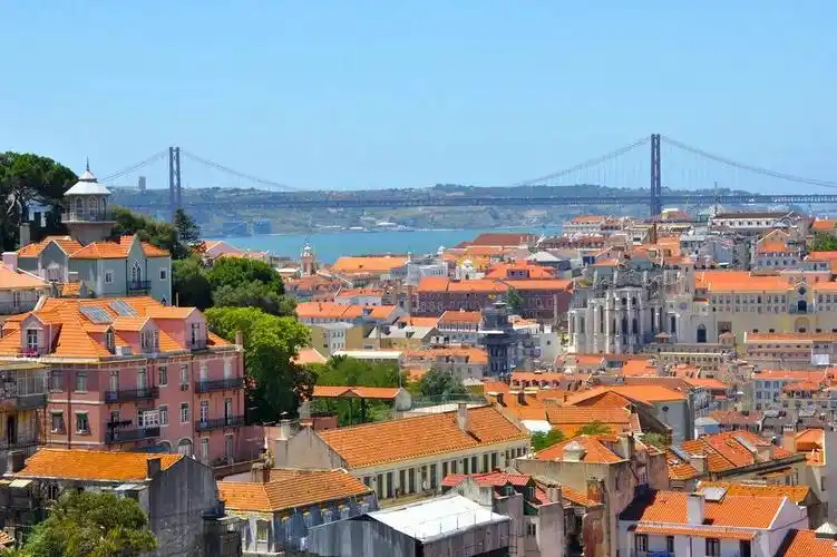 异域风情的美葡萄牙传统服饰_橙果网