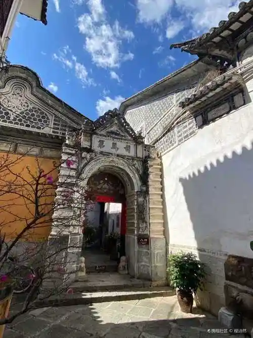云南大理喜洲古镇严家大院