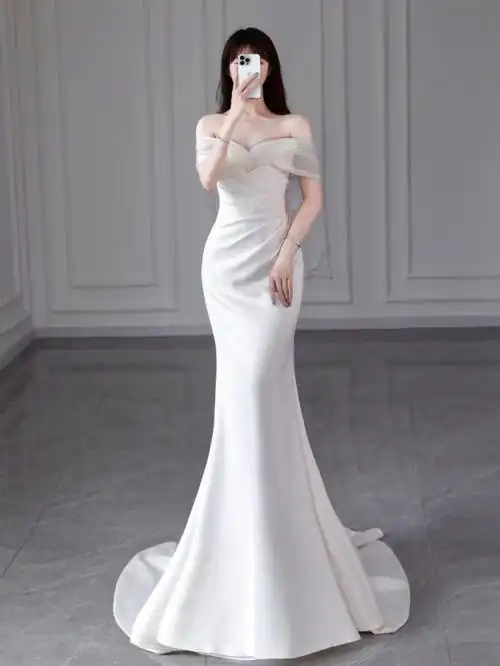 气质缎面鱼尾婚纱07东莞婚纱深圳婚纱