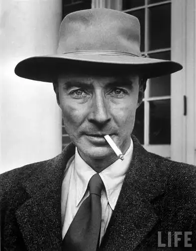 主题:询问有人用散光式放大机放黑白么?