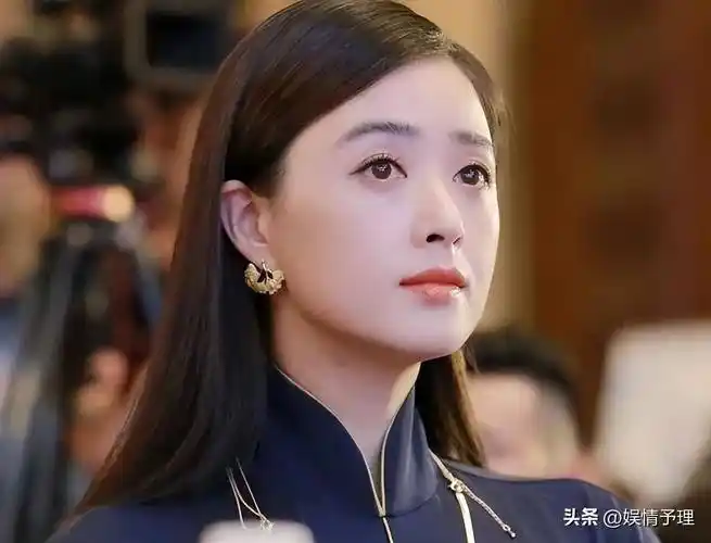 原创41岁无人敢娶的蒋欣再一次让娱乐圈刮目相看