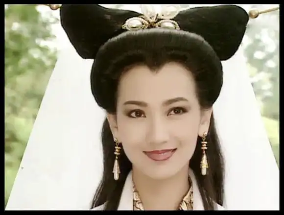 每次看林青霞都美呆了,说到怀旧,有什么能比老照片更合适