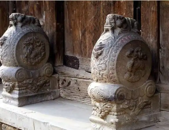揭秘中国传统民居门前"门墩"的讲究