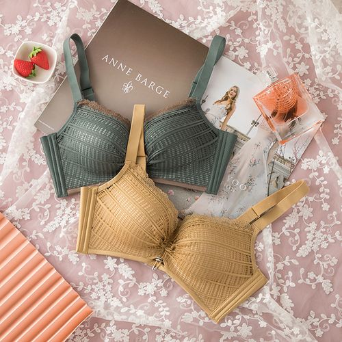 小胸平胸专用文胸深v性感a杯聚拢神器加厚内衣女上托防下垂小胸罩