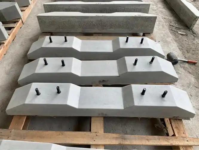 水泥混凝土枕木轨枕水泥铺轨道