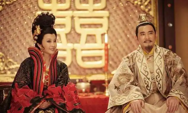 牡丹,又名"焦骨牡丹",这个名字的由来与武则天有着直接关系.