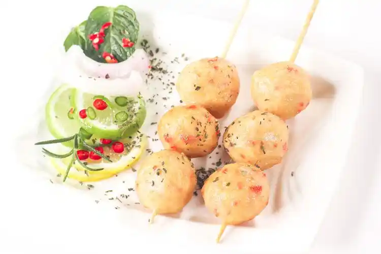 油炸菜丸子,烤串,一串鱼丸,包心鱼丸,包装,香肠,早餐肠,胡萝卜,熏肠