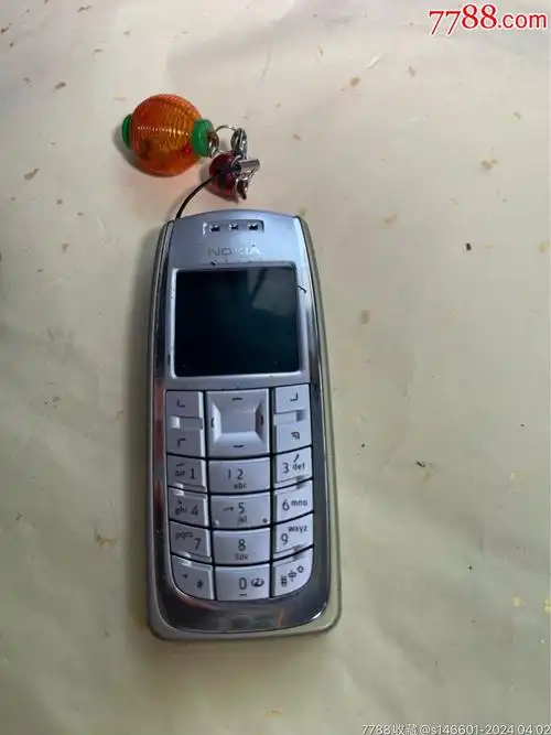 诺基亚老手机品相不错仅供收藏已经很少见了