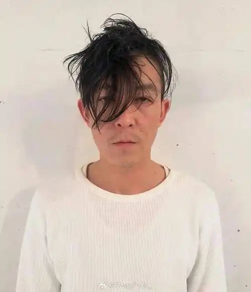 陈冠希新发型什么水平?灵感取自中国龙!_惠来_knowknow_红花