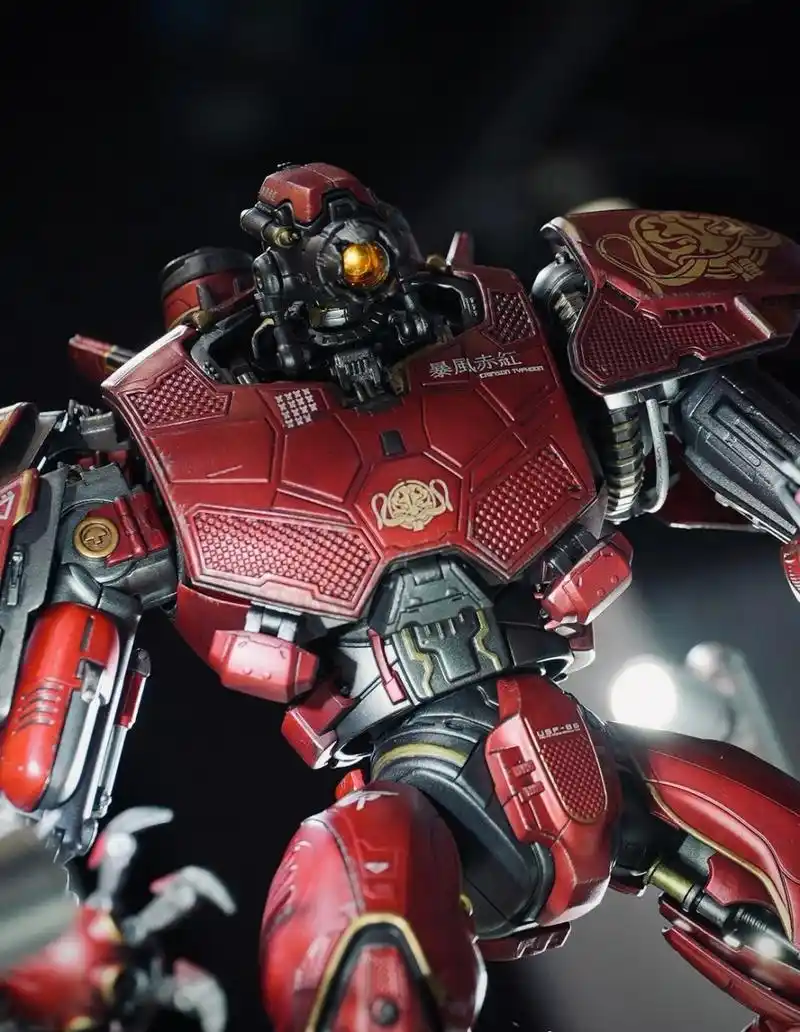 模型欣赏:重机形《环太平洋》暴风赤红机甲.