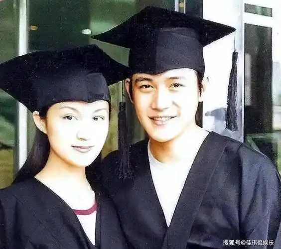 如今他们依然深深相爱_鲍蕾_表演_感情