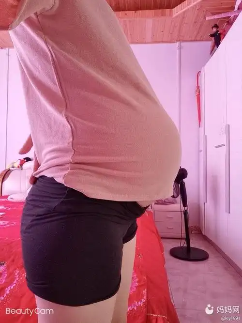 看肚型猜男女,有经验的宝妈们帮忙看看