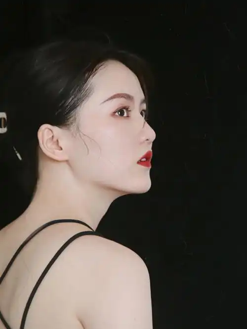 这组侧脸我爱了