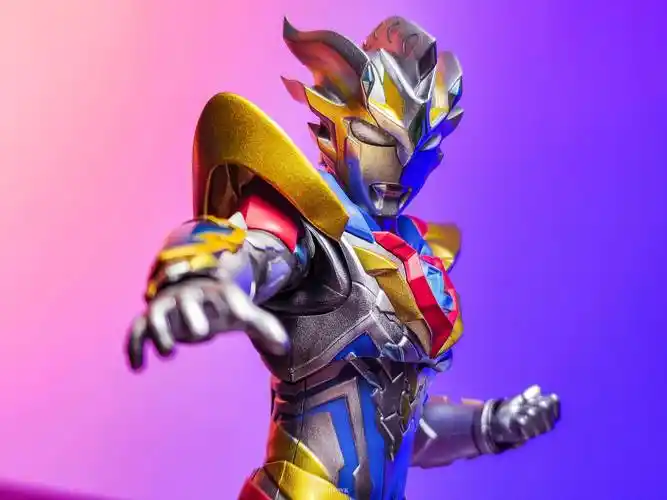 玩具开箱动手玩shf泽塔奥特曼德塔升爪形态