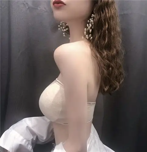 无肩带文胸聚拢防滑无肩带裹胸女抹胸上衣露肩内衣女无钢圈小胸聚拢防