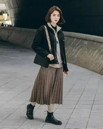 韩系风格的日常穿搭,活力时尚&复古时髦,你更喜欢哪种?