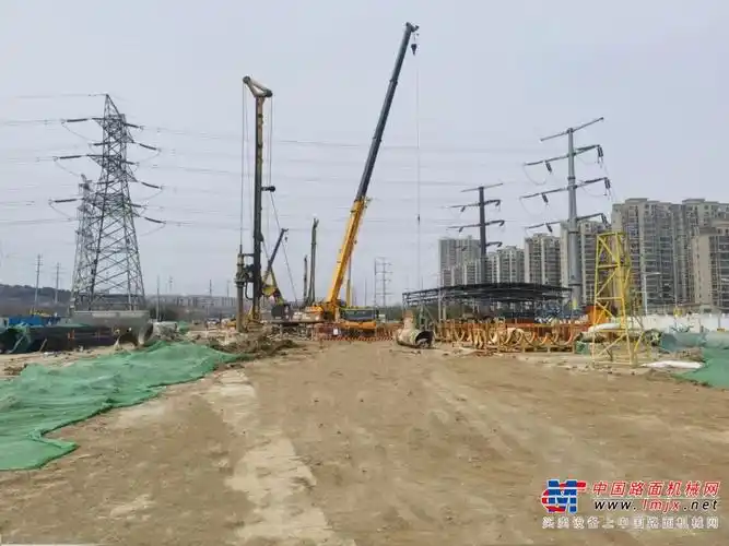 徐工旋挖钻机助建徐州地铁站-徐工-工程机械动态-中国路面机械网