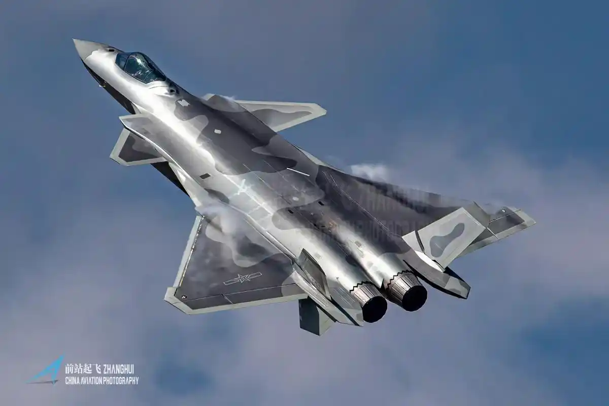 创作灵感 #中国空军##军迷 歼20超清大图来了 - 抖音