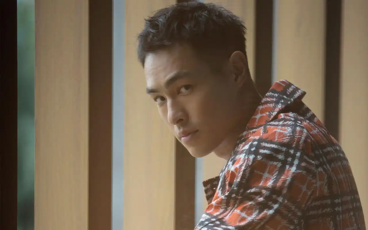 杨佑宁帅气图片高清电脑桌面壁纸