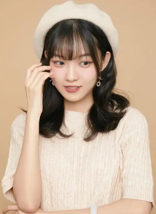 女生自拍怎么拍8个自拍姿势自拍拍照自然美美的