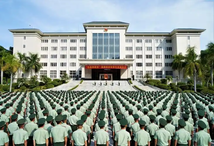 武警广东总队机动支队举行英模班排"迅速果敢班"荣誉柜发放仪式