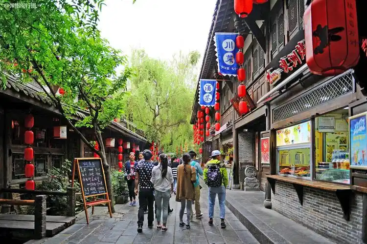 最能代表成都的古街,本地人不以为然,却被外媒评为全球最美街道