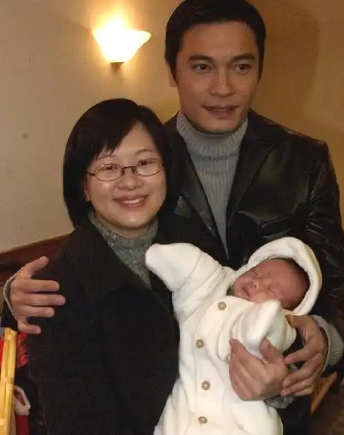 罗嘉良前妻方敏仪20年陪伴难敌分隔两地拿4千万财产与子相伴