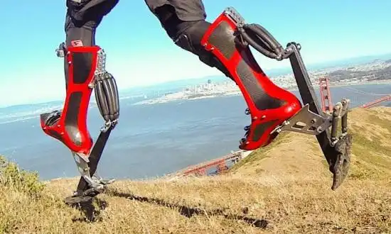 仿生鸵鸟靴:让你跑过博尔特