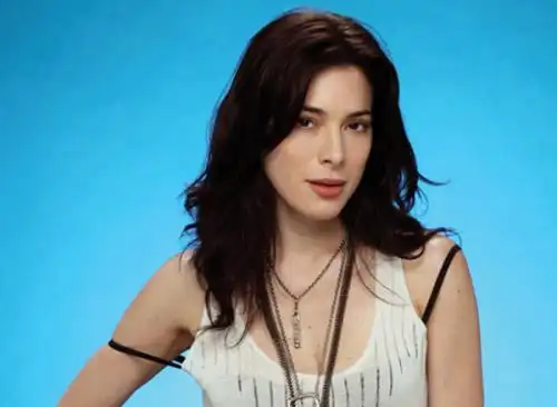 求此图出处 这是个gif图 是电影么 这女的叫什么