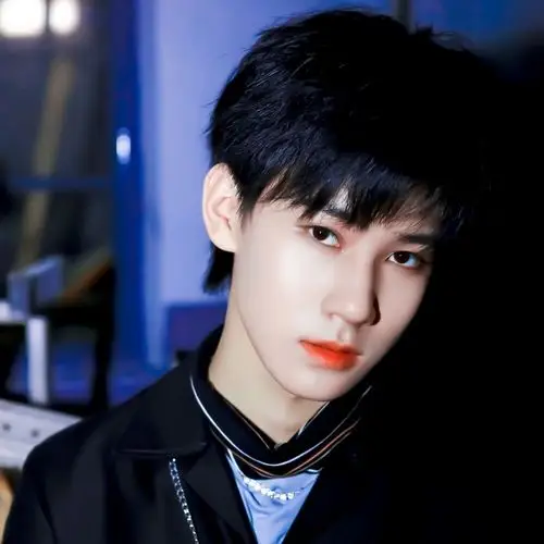 头像张真源你好我想要一份超大的快乐