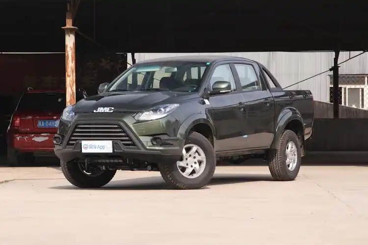 0t 手动 两驱 短轴 进取版 柴油 国vi外观